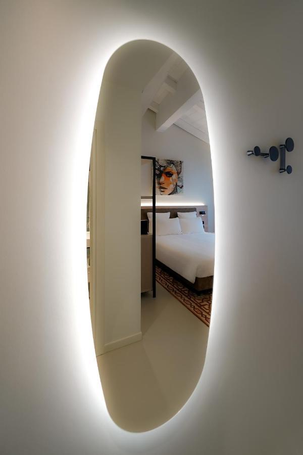 Bergamo Inn 21 Exteriér fotografie A room at the hotel